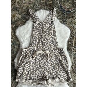 Wallflower Women's Sz S Cheetah Print Shortalls Overalls Shorts W Pockets